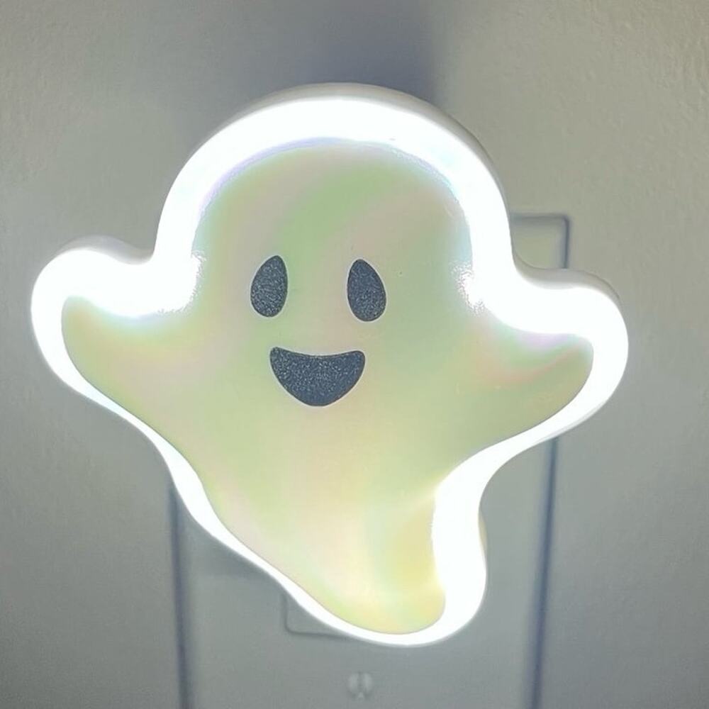 Bath & Body Works Ghost Wallflower Plug-In Diffuser~Glows~2021 Halloween (F)